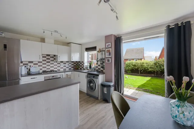 Helmsley Road, Grantham, photo 2