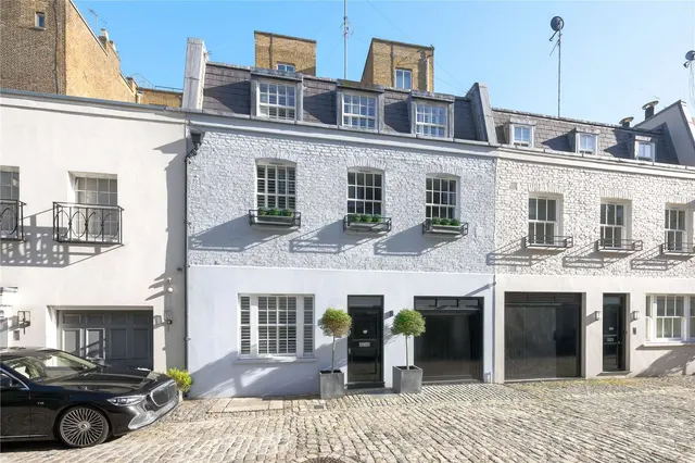 Eaton Mews North, London, SW1X 8AS, photo 1