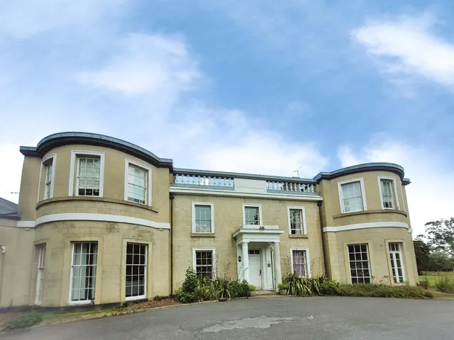 Lidgett Lane, Leeds, LS8, photo 1