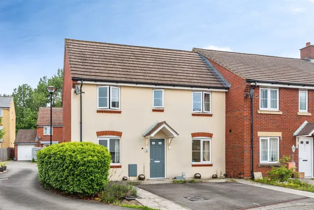 Fontmell Close, Swindon, photo 1