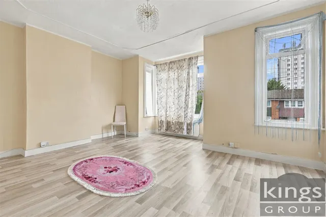 Rotherfield Road, Enfield, photo 3