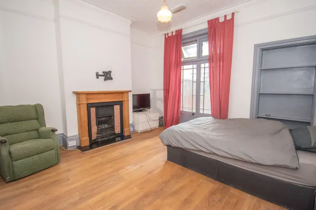 Leicester Road, Loughborough, LE11, photo 3