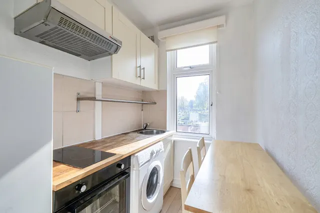Franklyn Road, London, NW10, photo 2