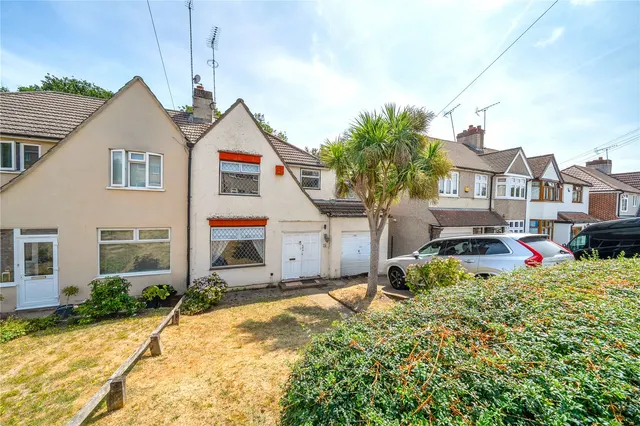 Martens Avenue, Bexleyheath, DA7, photo 1