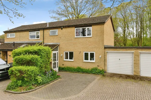 Blenheim Way, Stevenage, photo 1