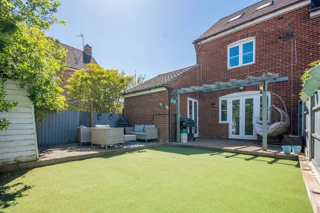 Bestwood Close, Kettering, NN14, photo 2