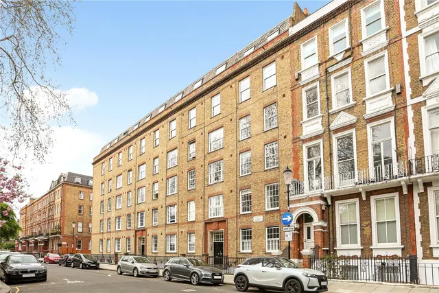 Nevern Square, Earl's Court, SW5, photo 1