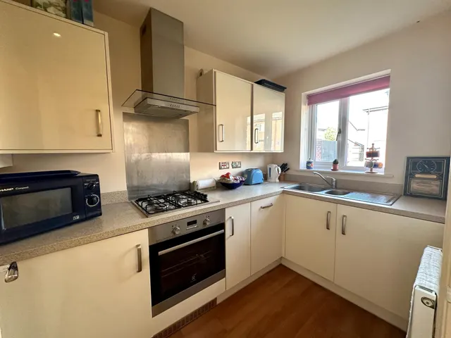 Photo 2 — Little Burton Drive, Tipton, DY4
