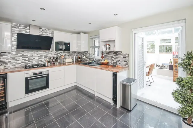 Fennyland Lane, Kenilworth, CV8, photo 2