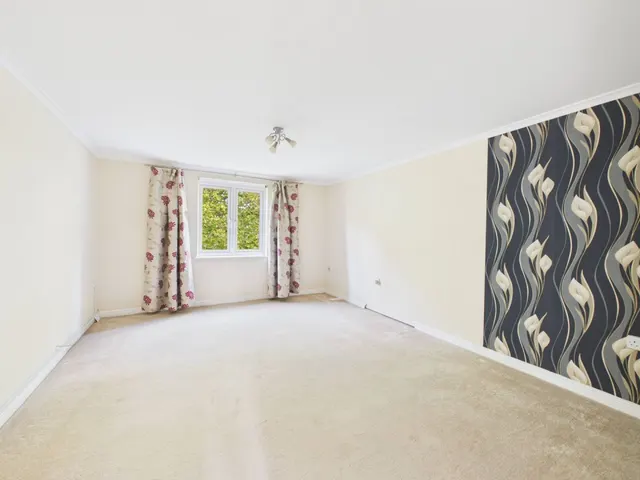 Macfarlane Chase, Weston-Super-Mare, BS23, photo 2