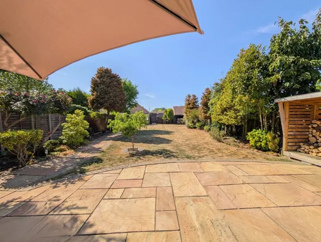 Photo 3 — New Beacon Road, Grantham