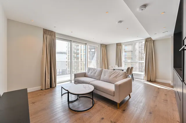 Photo 2 — Flat 36, 9 Gasholder Place, London