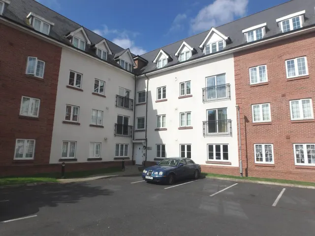 Greenings Court, Warrington, photo 1