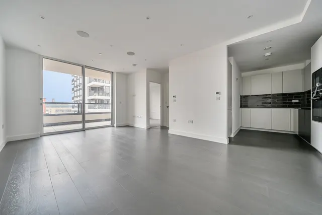 Photo 2 — Crimscott Street, SE1
