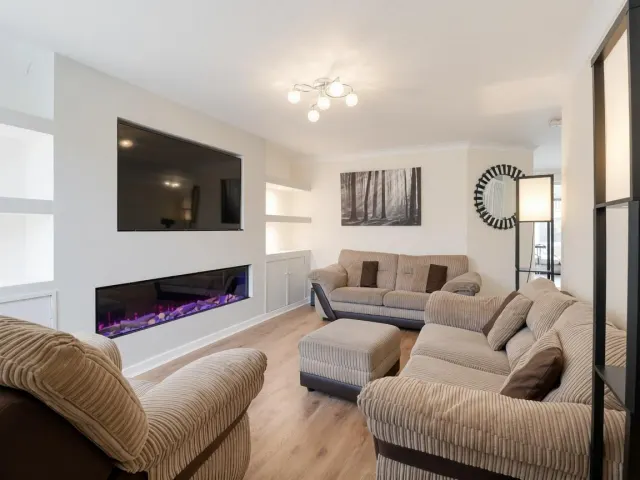 Pulford Close, Northwich, photo 2