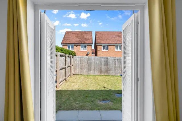Photo 3 — Thornton Drive, Newton-Le-Willows, Newton-Le-Willows, WA12 9GZ