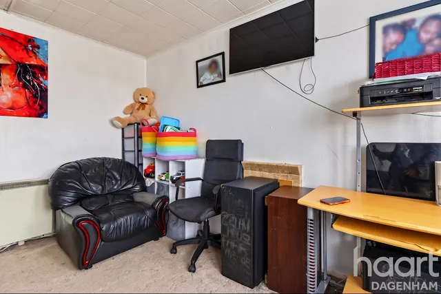 Maybury Road, Barking, IG11, photo 3