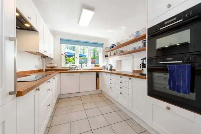 Graffham Close, Chichester, PO19, photo 2