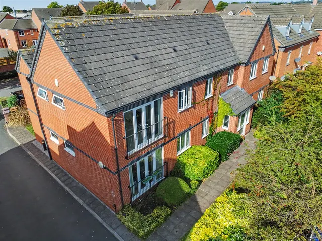 Hawthorne Avenue, Long Eaton, NG10, photo 1
