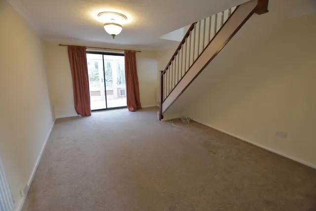 Kingsland Road, Aston Lodge, ST15, photo 3