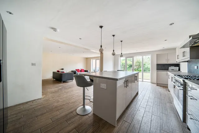 Augustine Road, Minster, photo 2