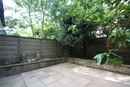 Archway Road, Highgate, N6 4ER, photo 1