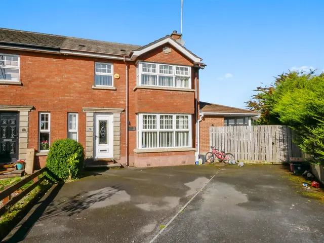 Saintfield Road, Belfast, BT8, photo 1