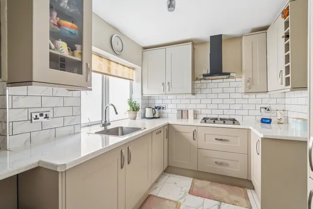 Photo 2 — Arranmore Court Bushey Hall Road, Bushey, Bushey, WD23 2EW