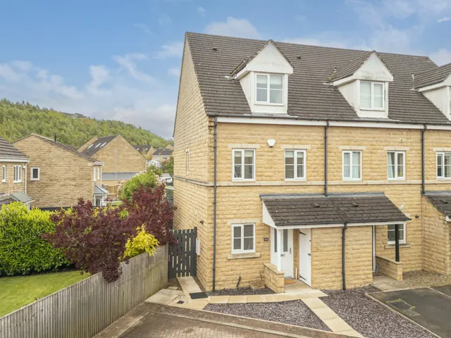 Hanby Close, Fenay Bridge, HD8, photo 1