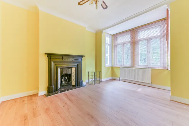 Photo 2 — 203 Grange Road, London