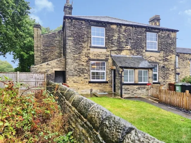 Bath Lane, Bramley, Leeds, photo 1