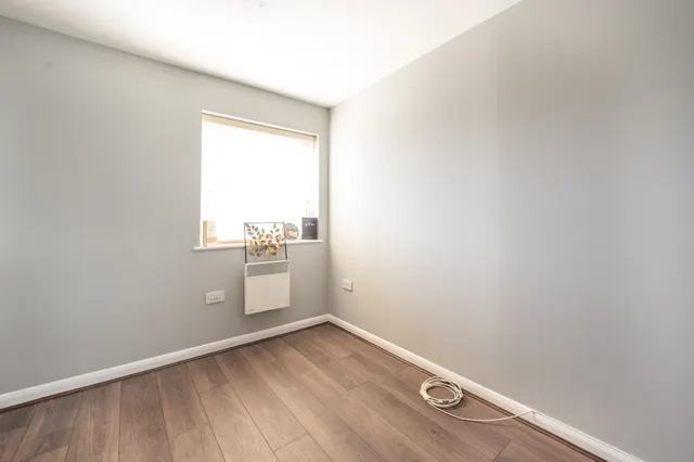 Photo 3 — 17 Butterfly Court, 1 Elderberry Way, London