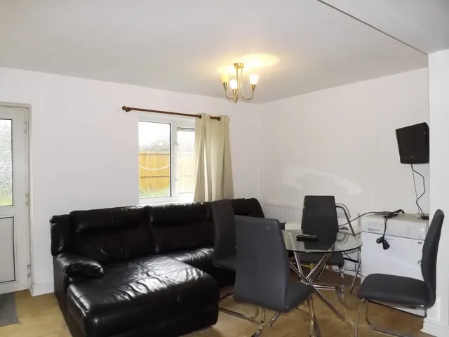 Greystones, Leyland, PR26, photo 3