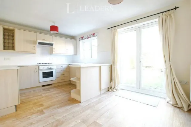 Kingfisher Drive, Emsworth, PO10, photo 2