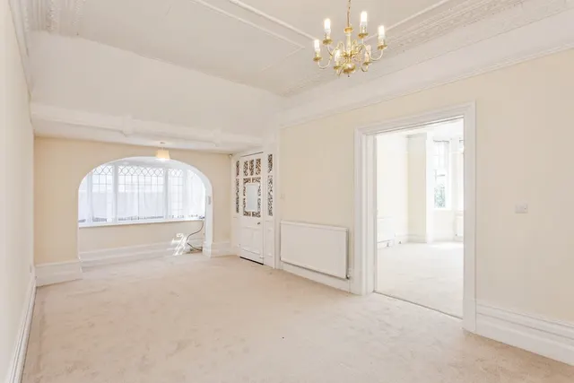 Photo 2 — Imperial Avenue, Westcliff-on-Sea, Essex, SS0