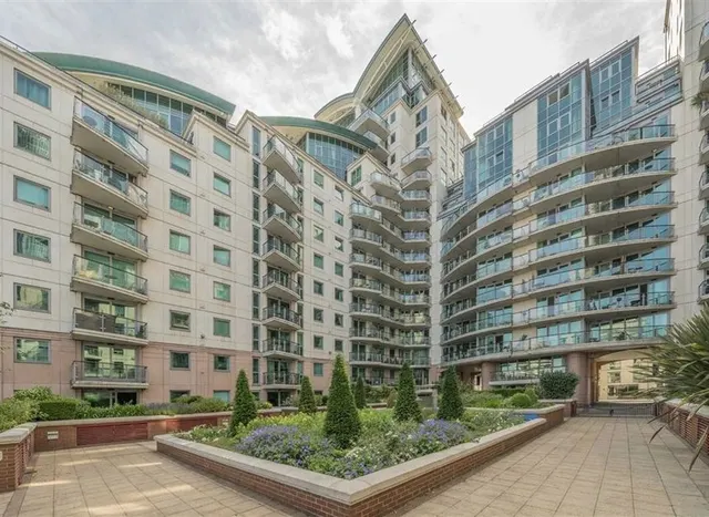 St. George Wharf, Vauxhall, SW8, photo 1