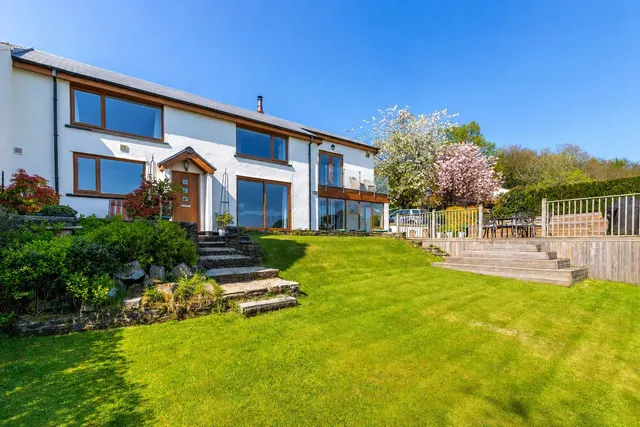 Shawcliffe Lane, Great Harwood, BB6, photo 1
