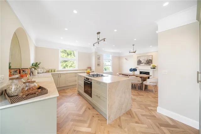 East Dulwich Grove, East Dulwich, London, SE22, photo 1