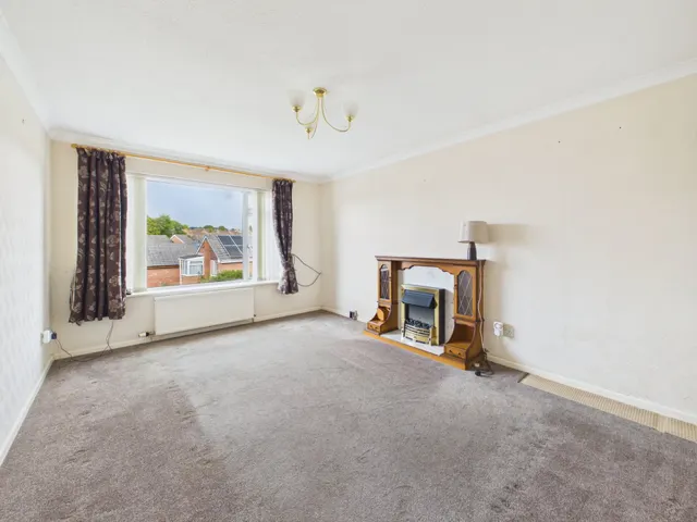 Lakeside Avenue, Lydney, GL15, photo 2