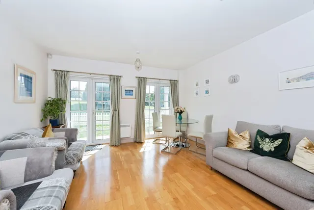 Lewiston Close, Worcester Park, KT4, photo 2