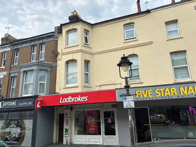 Western Road, Bexhill-On-Sea, photo 1