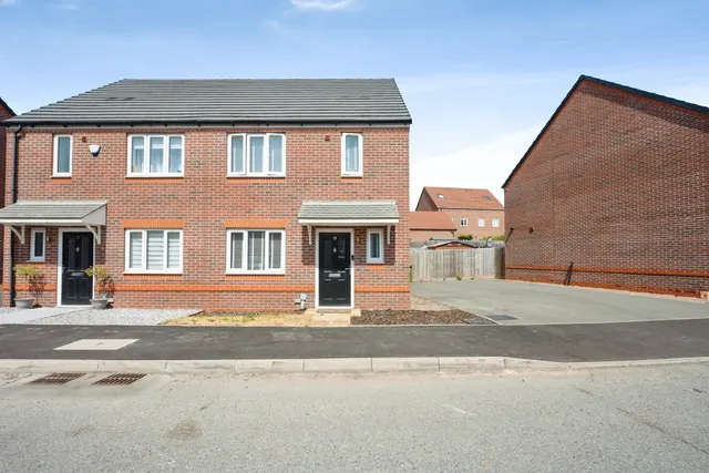 Acorn Road, Lea Castle, Kidderminster, photo 1