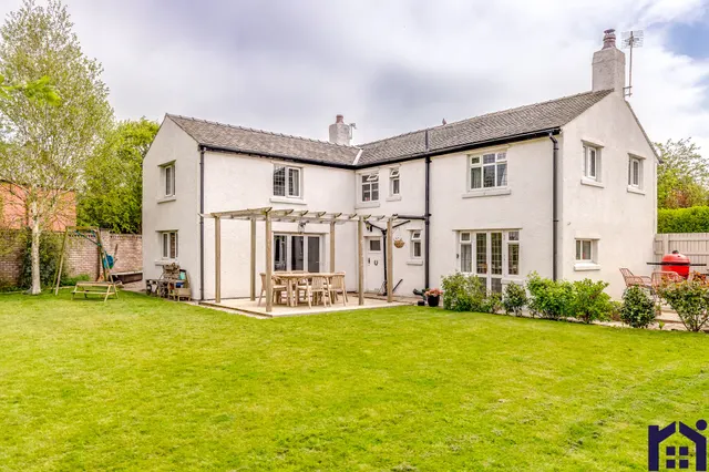 Green Cottage Woodhart Lane, Eccleston, Chorley, PR7 5TB, photo 1