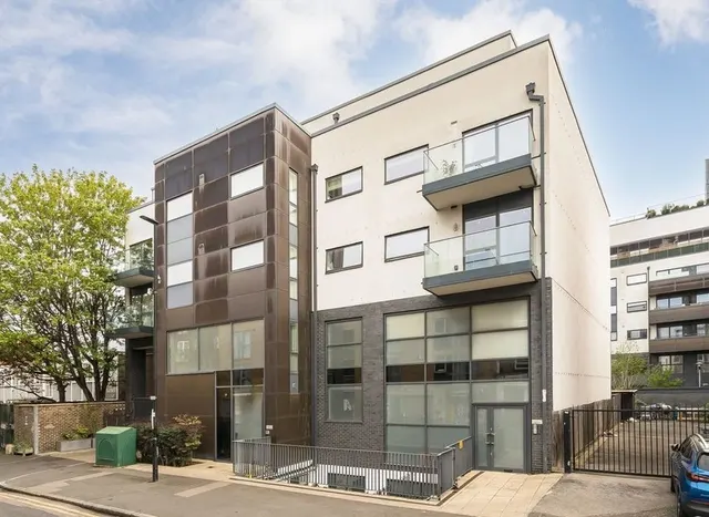 Singer Mews, Clapham North, SW4, photo 1