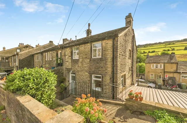 Woodhead Road, Holmbridge, HD9, photo 1
