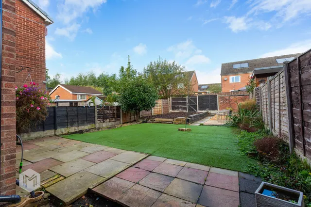 Manchester Road, Worsley, M28, photo 3