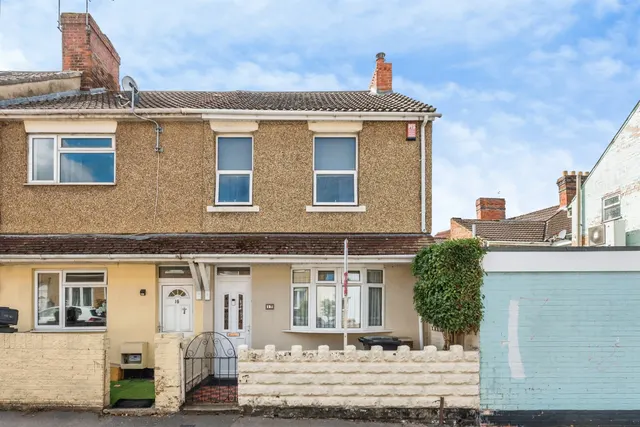 Marlborough Street, SWINDON, photo 1