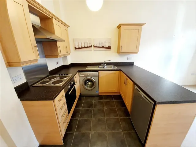 Tiger Court, Burton On Trent, DE14, photo 2
