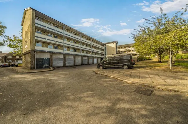 South Lynn Crescent, Bracknell, RG12, photo 1