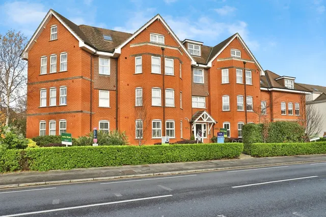 Bournemouth Road, Poole, BH14, photo 1